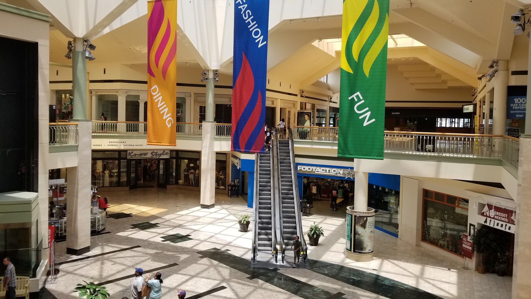 Gwinnett Place Mall Interior